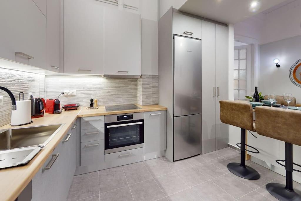 Plaka Sofi Suite Афины Экстерьер фото
